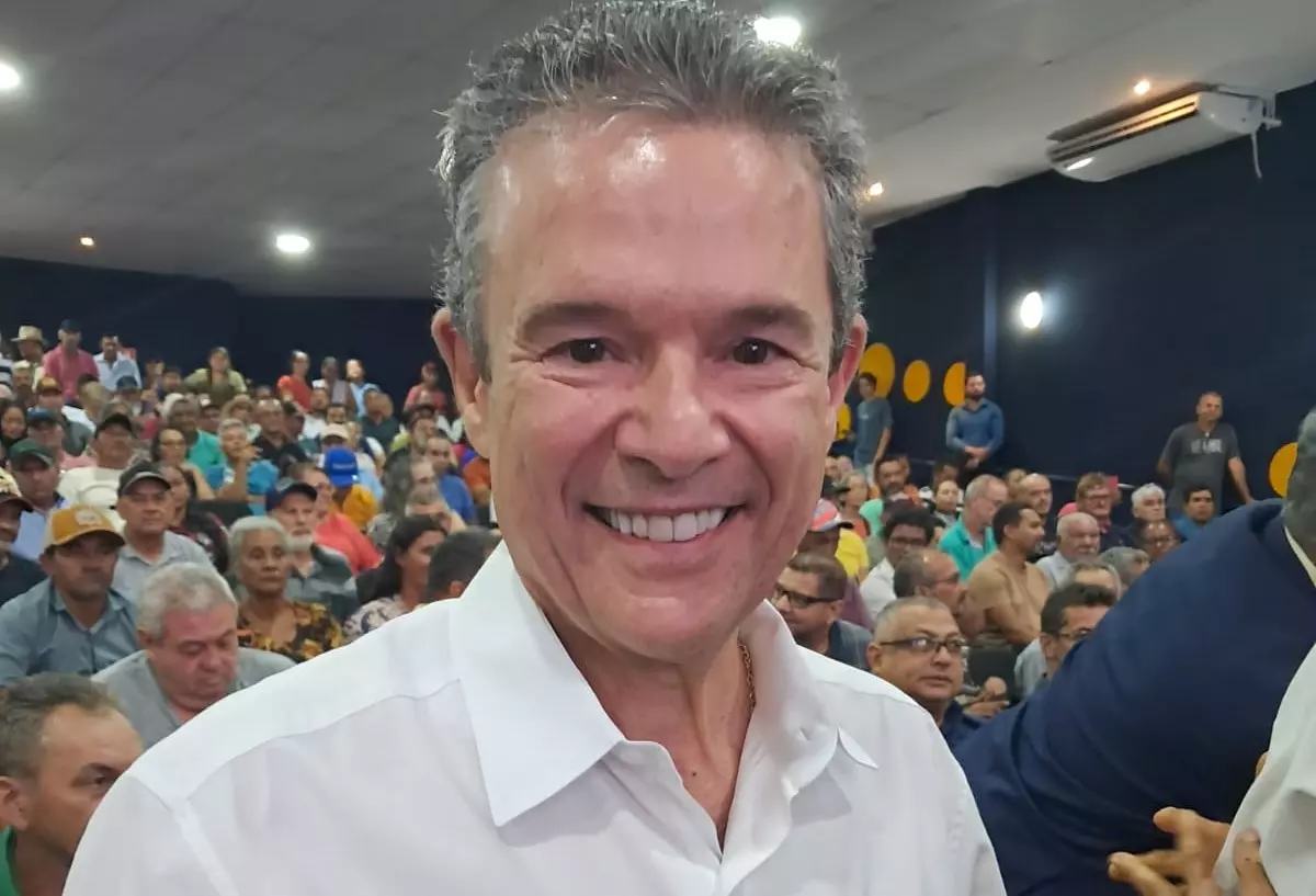 EXCLUSIVO ][ Ministro André de Paula celebra suspensão de lista e rebate 